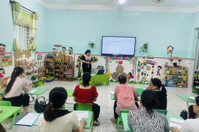 Tập huấn chuyên môn cho giáo viên trong nhà trường