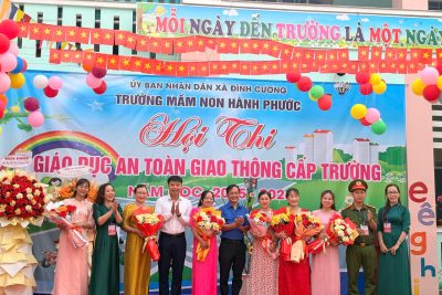 Sáng ngày 28 tháng 03 năm 2026 trường Mầm Non Hành Phước tổ chức Hội thi “Giáo dục ATGT” cấp trường, năm học 2025- 2026 với mục đích Nhằm giúp trẻ em mẫu giáo có cơ hội thể hiện những hiểu biết, hành vi, thói quen ban đầu trong việc chấp hành Luật giao thông. Tăng cường sự trải nghiệm  các hoạt động, các kỹ năng cho trẻ, tạo điều kiện cho trẻ tham gia các hoạt động tập thể, từ đó giúp trẻ năng động, tự tin và có kỹ năng cần thiết cho trẻ